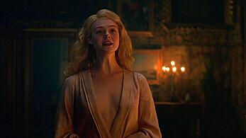 Actress - Elle Fanning: Movie - The Great